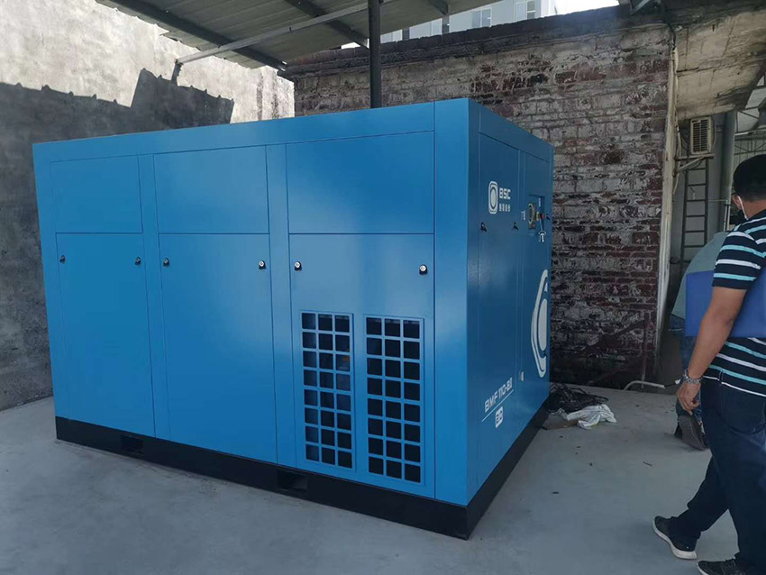 螺桿空壓機(jī)